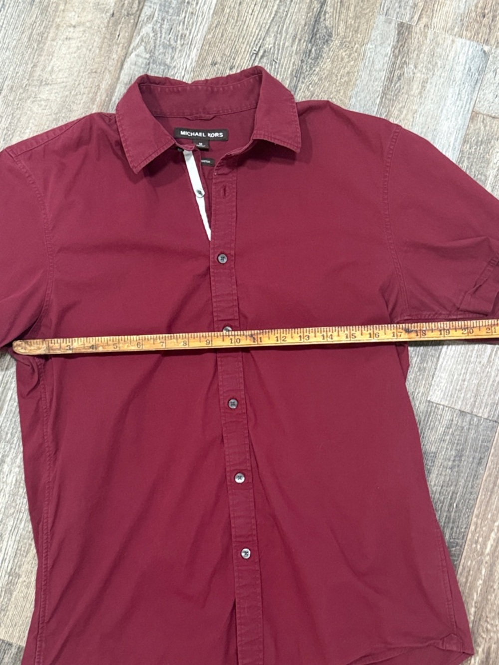 Michael Kors Men's Short Sleeve Button Down Shirt Burgundy Size M Trim Stretch - Picture 3 of 5